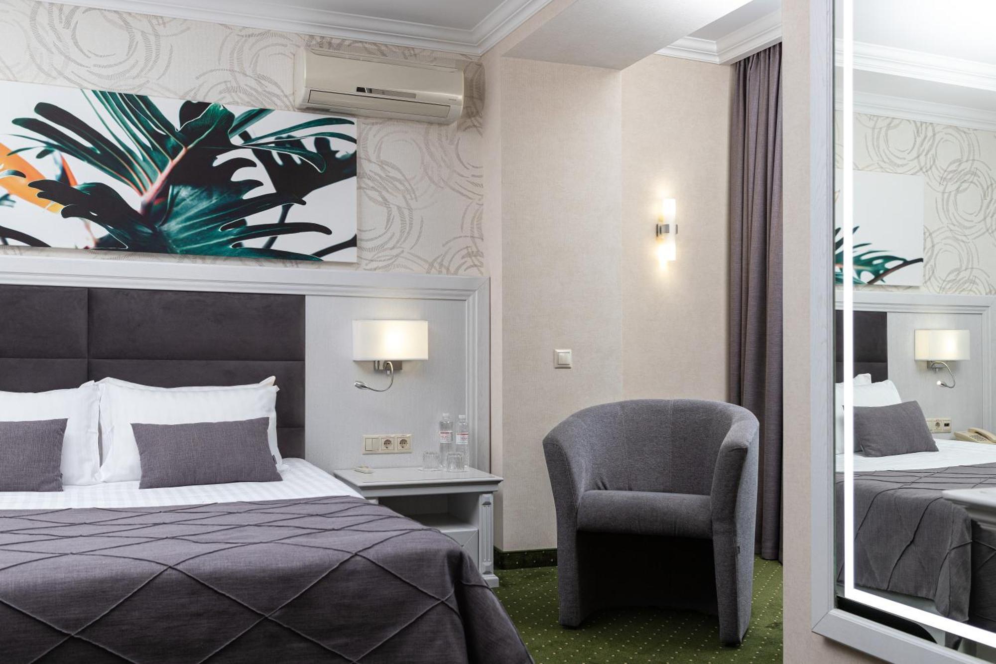 Sonata Hotel & Restaurant "Готель Соната" Lviv Rum bild