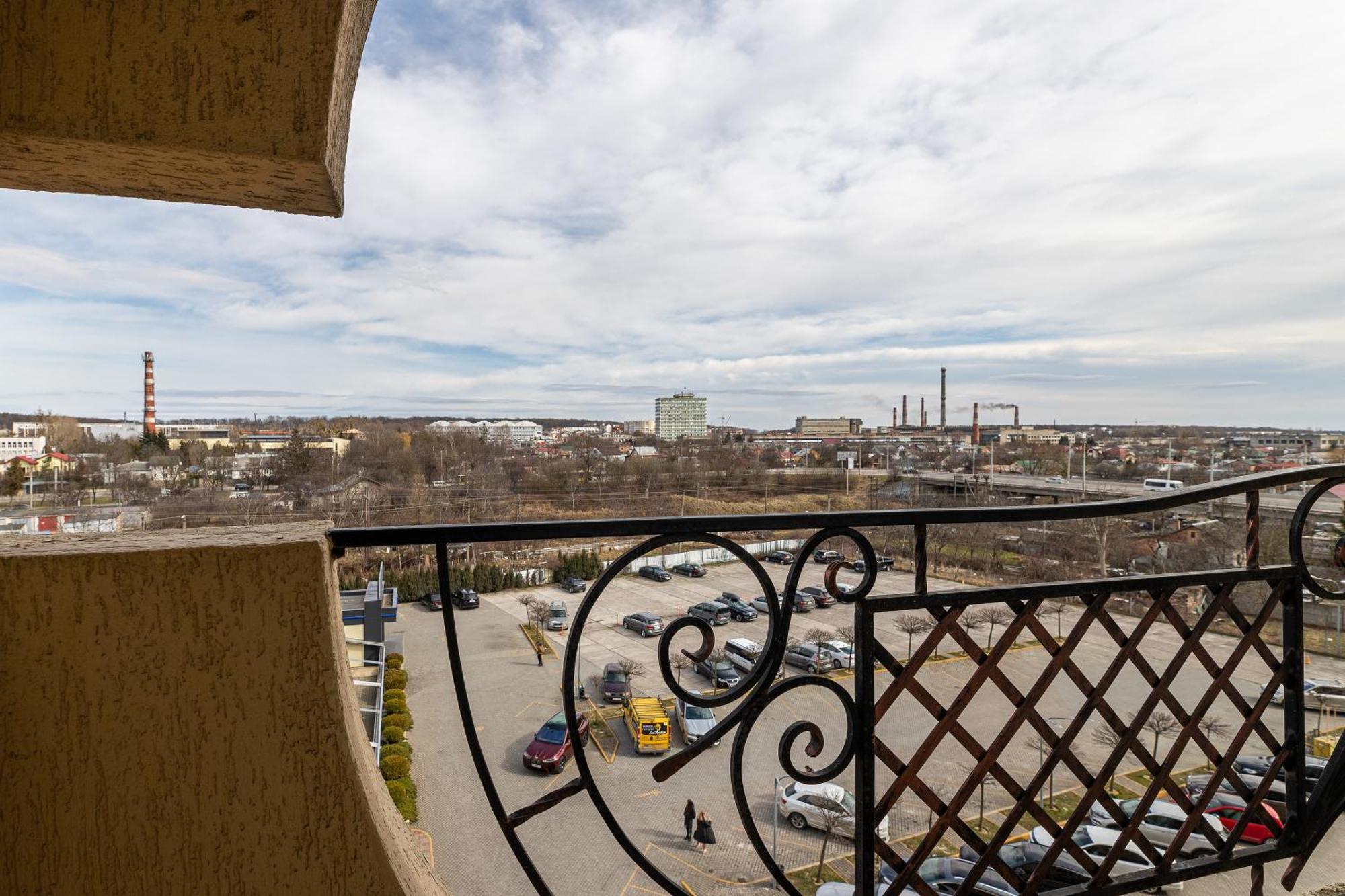 Sonata Hotel & Restaurant "Готель Соната" Lviv Rum bild